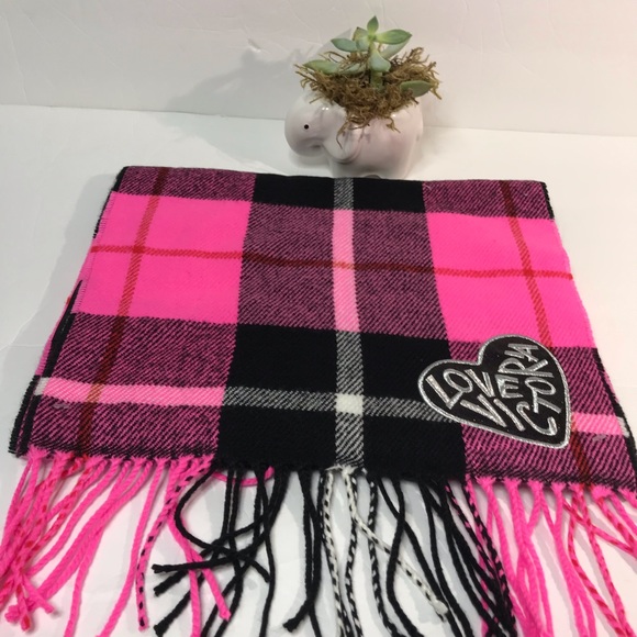 Victoria's Secret Accessories - New Victoria Secret Scarf